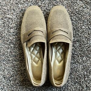 La Strada Gold Loafers size 8 (39) New Without Box